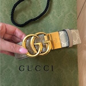 Gucci Reversible GG Marmont belt